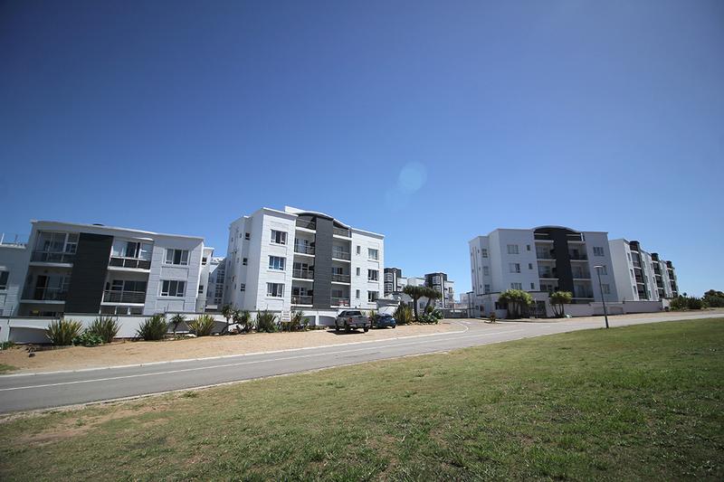 3 Bedroom Property for Sale in Reebok Western Cape